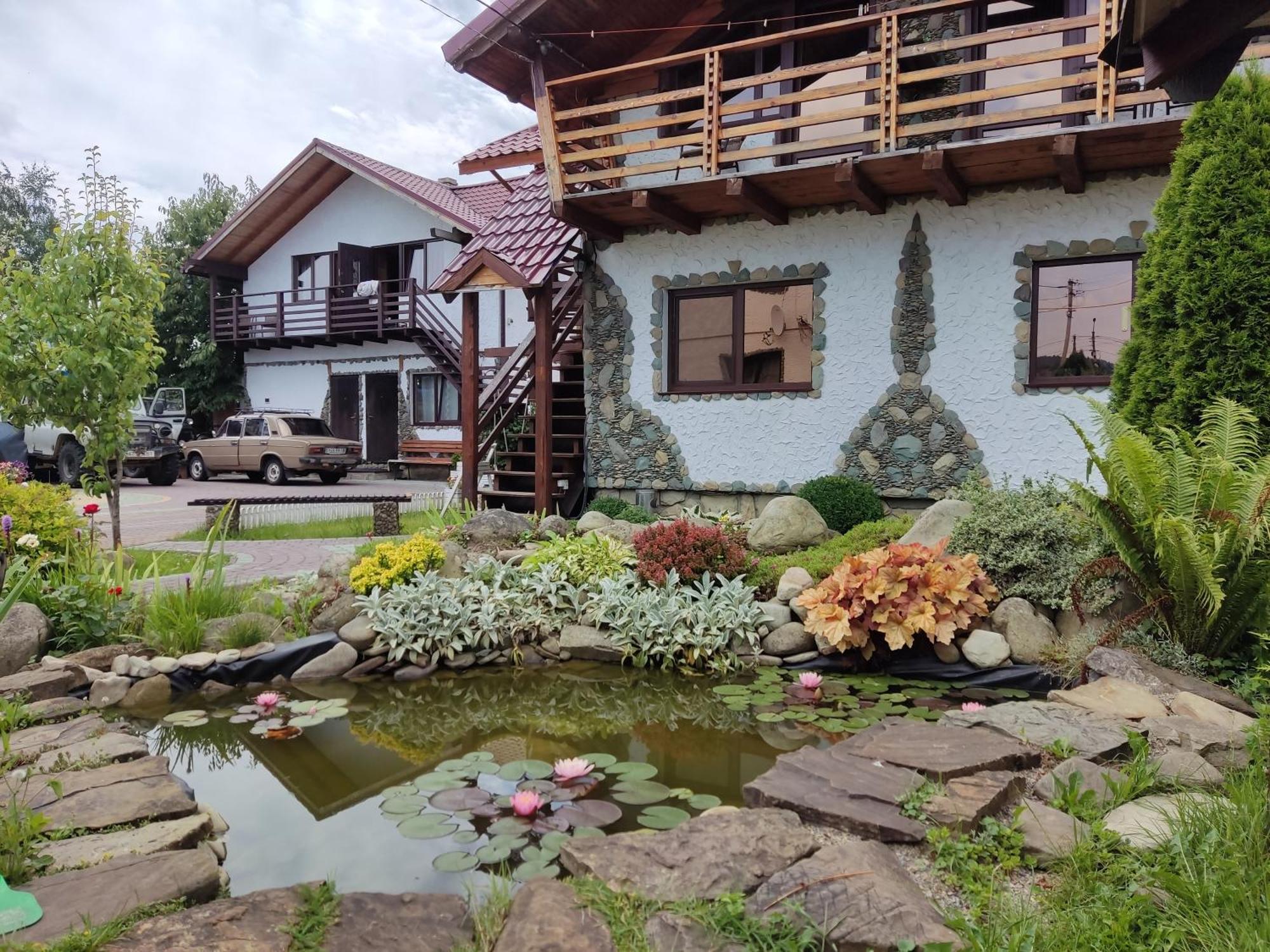 Апартаменти "У Кузьмича" 1 Mykulychyn Ngoại thất bức ảnh